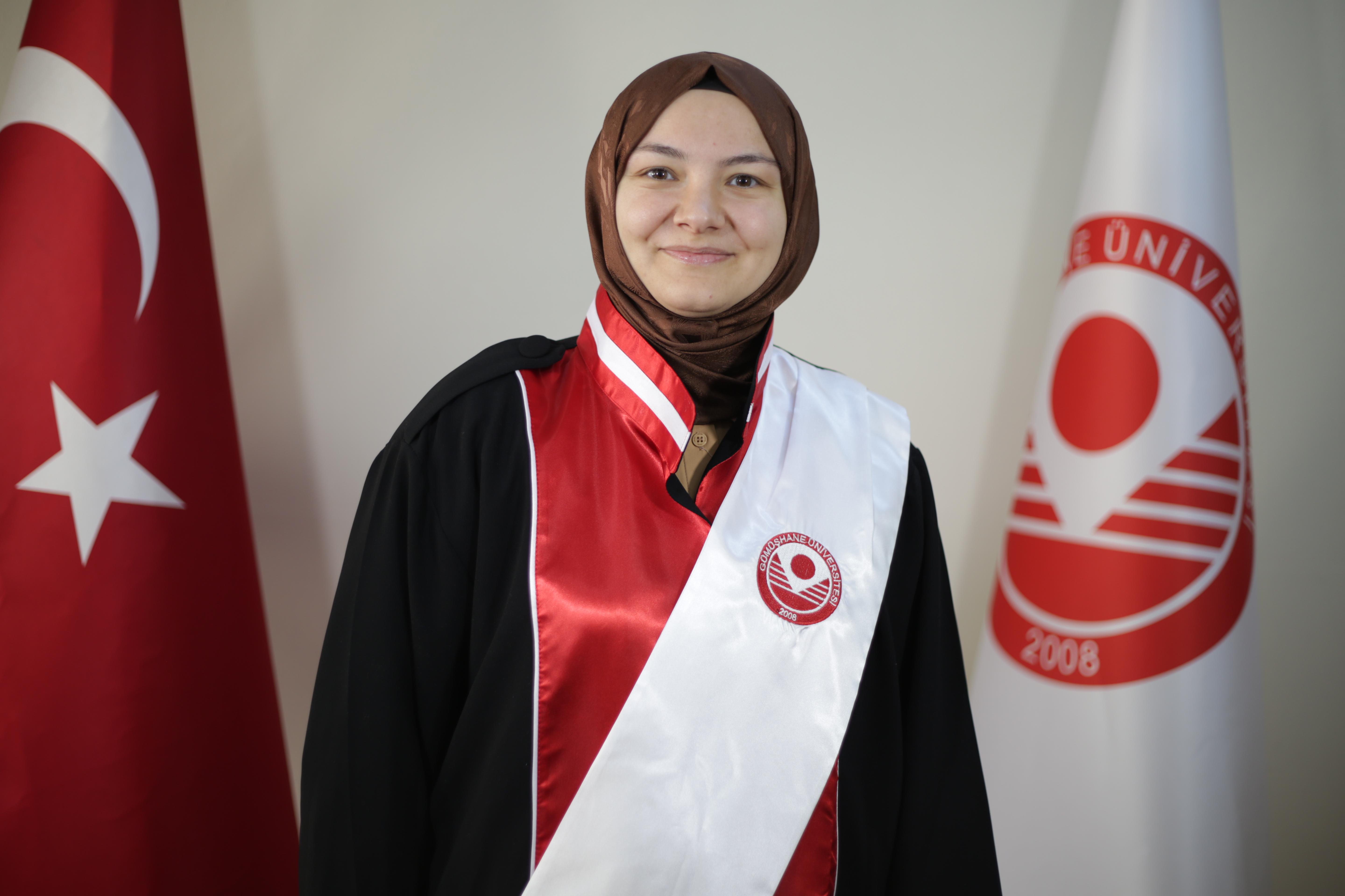 Aksoy, Aynur Atar